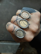 Load image into Gallery viewer, Number Ring