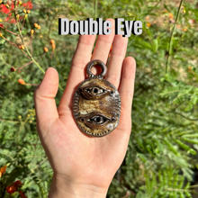 Load image into Gallery viewer, Ceramic Eyeball Medallions
