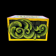 Load image into Gallery viewer, Painted Trinket Box